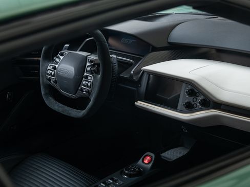Used 2022 Ford GT RWD image 64