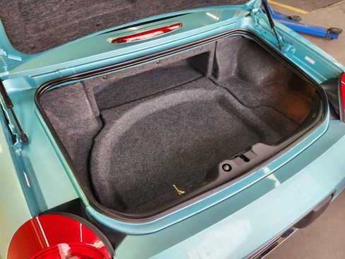 Used 2002 Ford Thunderbird Deluxe RWD image 20