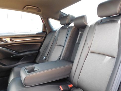 Used 2019 Honda Accord 1.5T Sport image 12