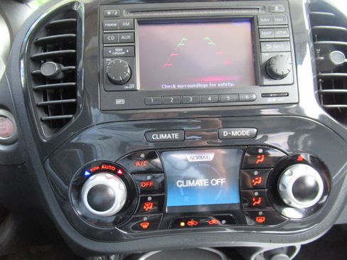 Used 2013 Nissan Juke AWD SL image 9