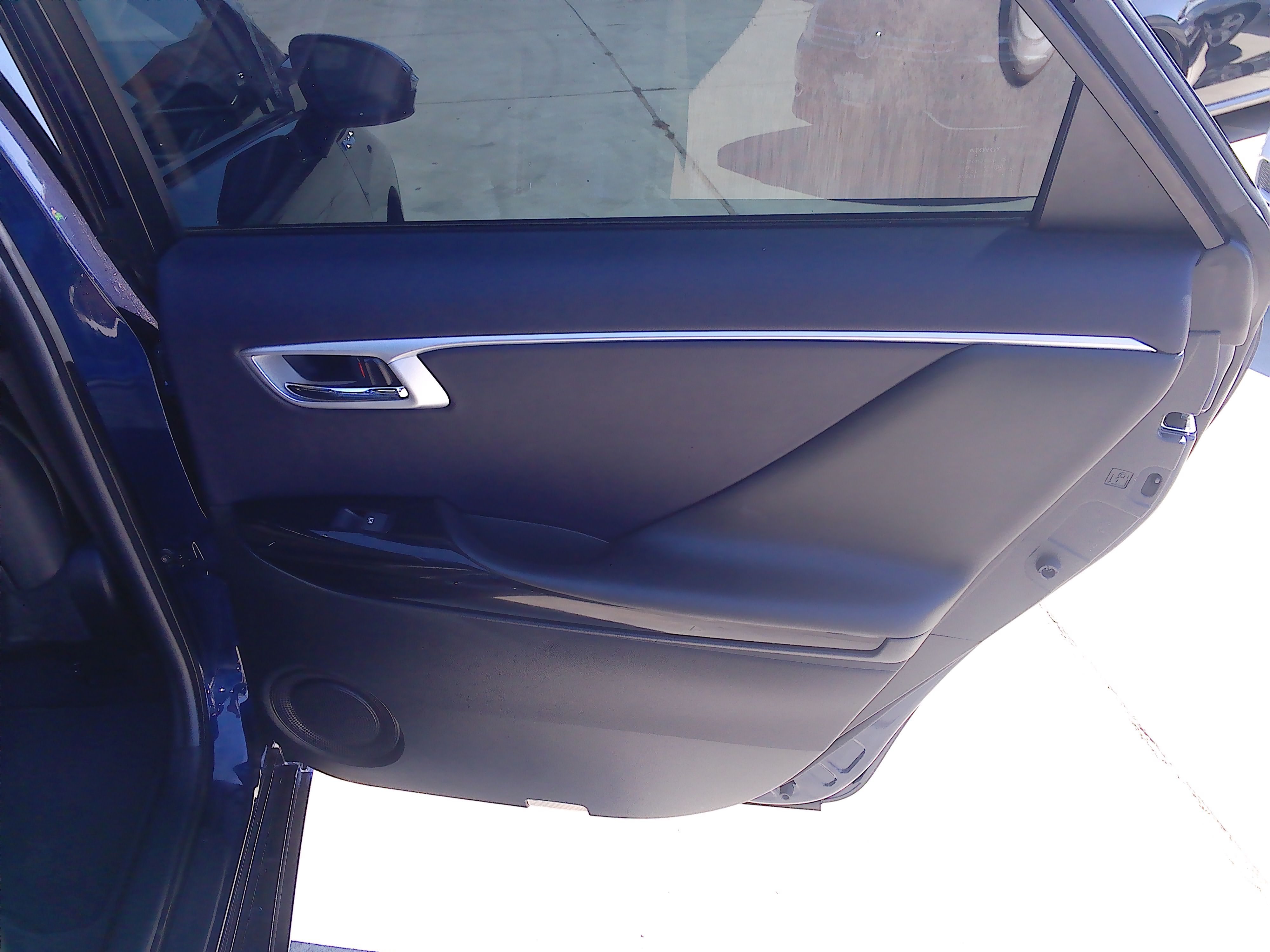 Used 2017 Toyota Mirai FWD image 12