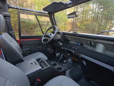 Used 1994 Land Rover Defender 90 image 22