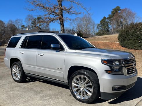 Used 2019 Chevrolet Tahoe Premier image 4