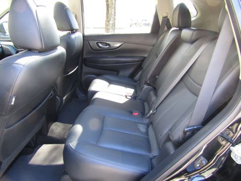 Used 2015 Nissan Rogue SL image 10