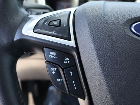 Used 2013 Ford Fusion Titanium FWD image 22