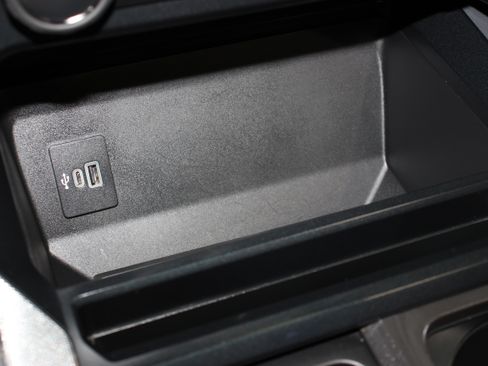 Used 2024 Ford F250 4x4 Crew Cab XLT image 43