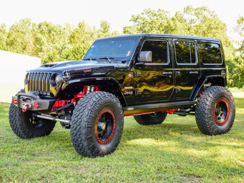 Used 2020 Jeep Wrangler Unlimited Rubicon 392 image 2