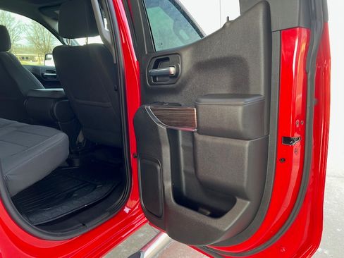 Used 2021 Chevrolet Silverado 1500 RST image 22