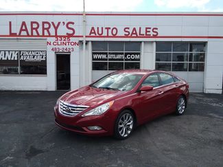 Used 2013 Hyundai Sonata SE image 1