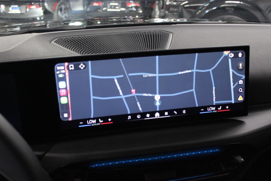 Used 2025 BMW i4 eDrive40 RWD image 18