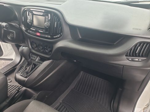 Used 2019 RAM ProMaster City Tradesman SLT image 16