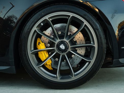 Used 2019 Porsche 911 GT3 Touring image 25