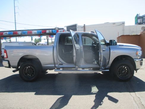 Used 2019 RAM 2500 4x4 Crew Cab Tradesman image 18