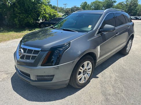 Used 2012 Cadillac SRX Luxury image 2