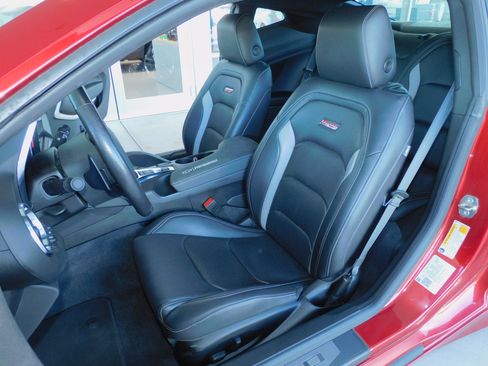 Used 2022 Chevrolet Camaro SS Coupe w/ 2SS RWD image 22