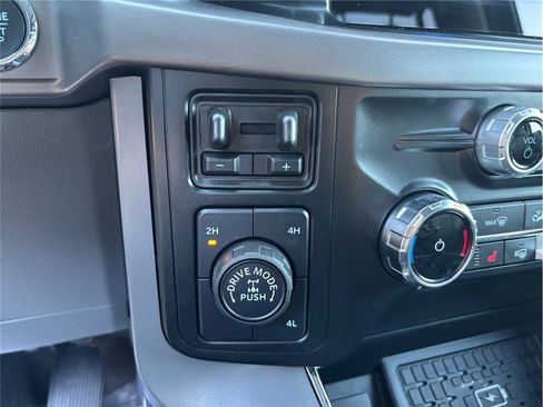 Used 2024 Ford F150 XLT image 38