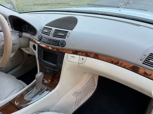 Used 2004 Mercedes-Benz E 320 Wagon image 30