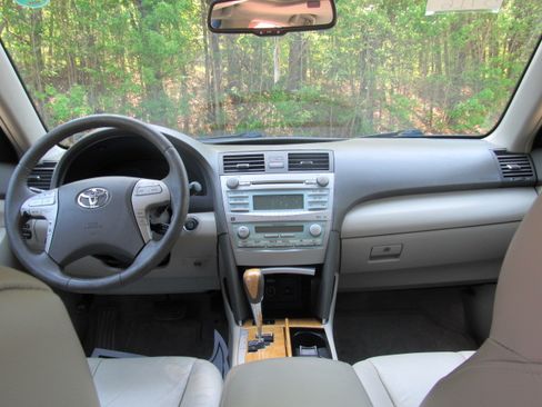 Used 2007 Toyota Camry V6 FWD image 17