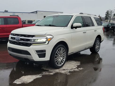 Certified 2023 Ford Expedition Limited image 2