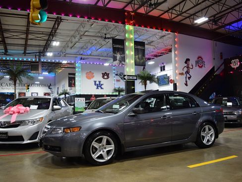 Used 2005 Acura TL w/ Navigation FWD image 3