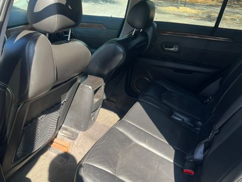 Used 2007 Cadillac SRX Luxury image 7