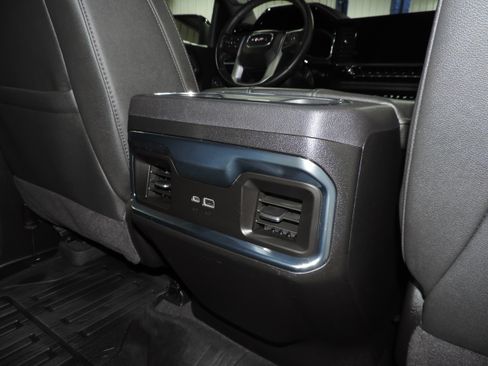 Used 2025 GMC Sierra 1500 Elevation image 38