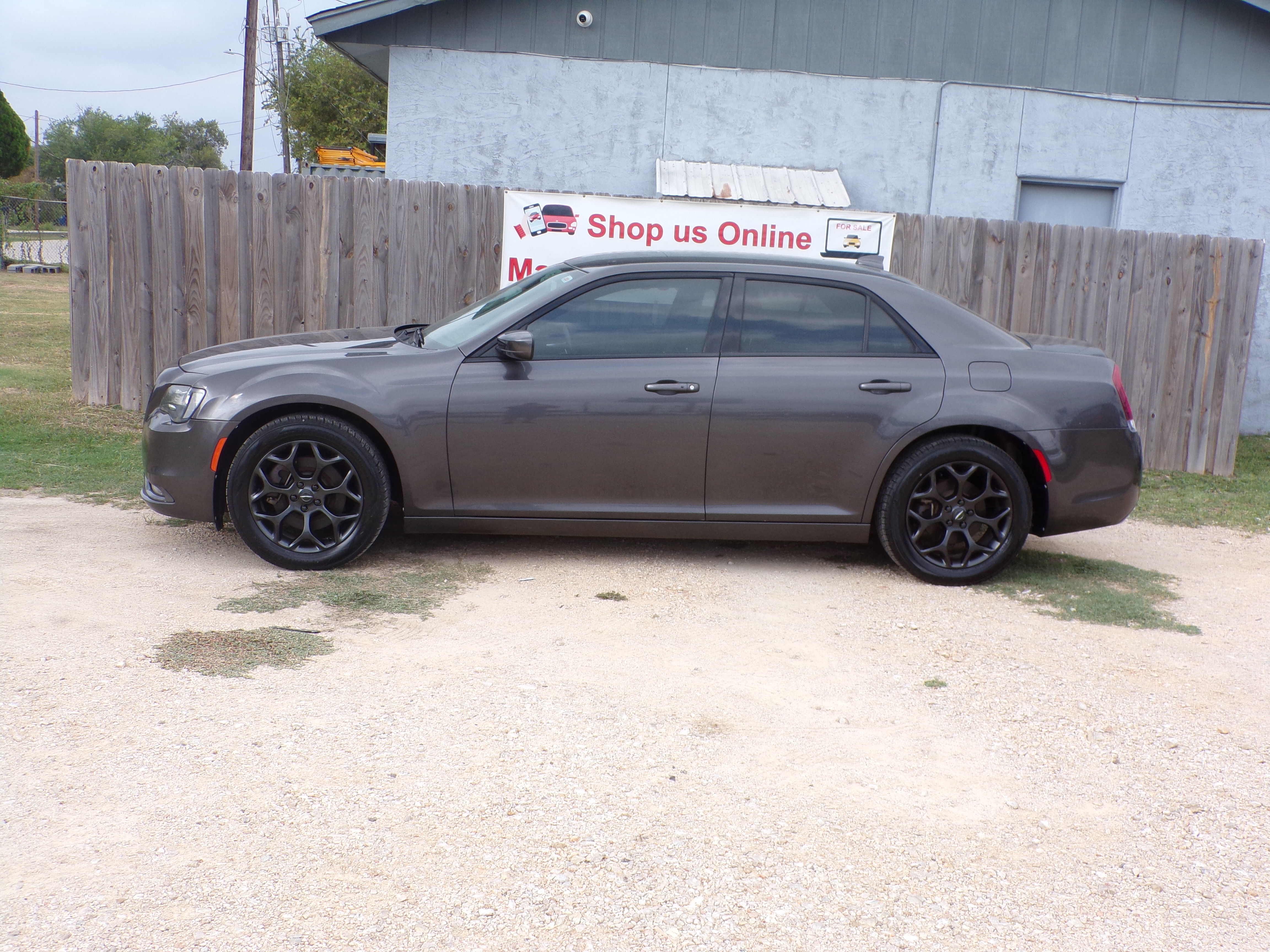 Used 2020 Chrysler 300 S AWD image 2