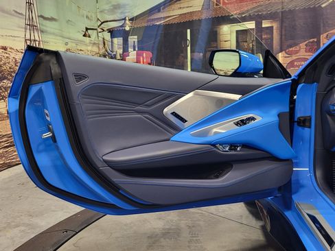 Used 2023 Chevrolet Corvette Z06 w/ Engine Appearance Package image 22