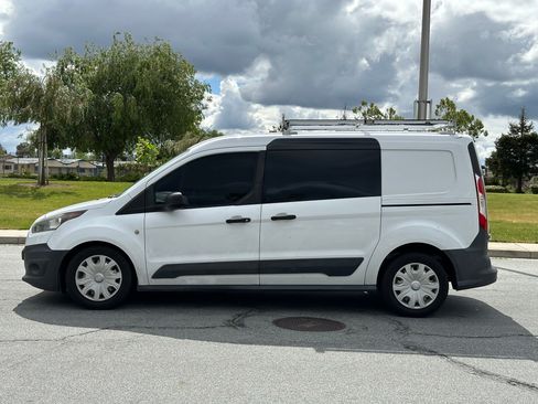 Used 2014 Ford Transit Connect XL image 2