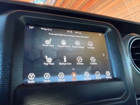 Used 2017 Jeep Cherokee Trailhawk image 11