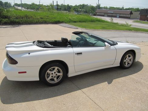 Used 1995 Pontiac Firebird Trans Am image 8