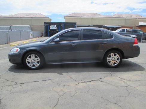 Used 2010 Chevrolet Impala LT FWD image 2