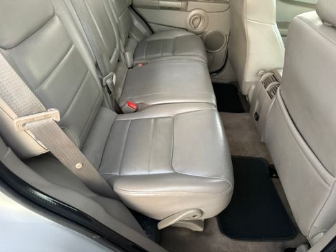 Used 2008 Jeep Commander Sport image 64