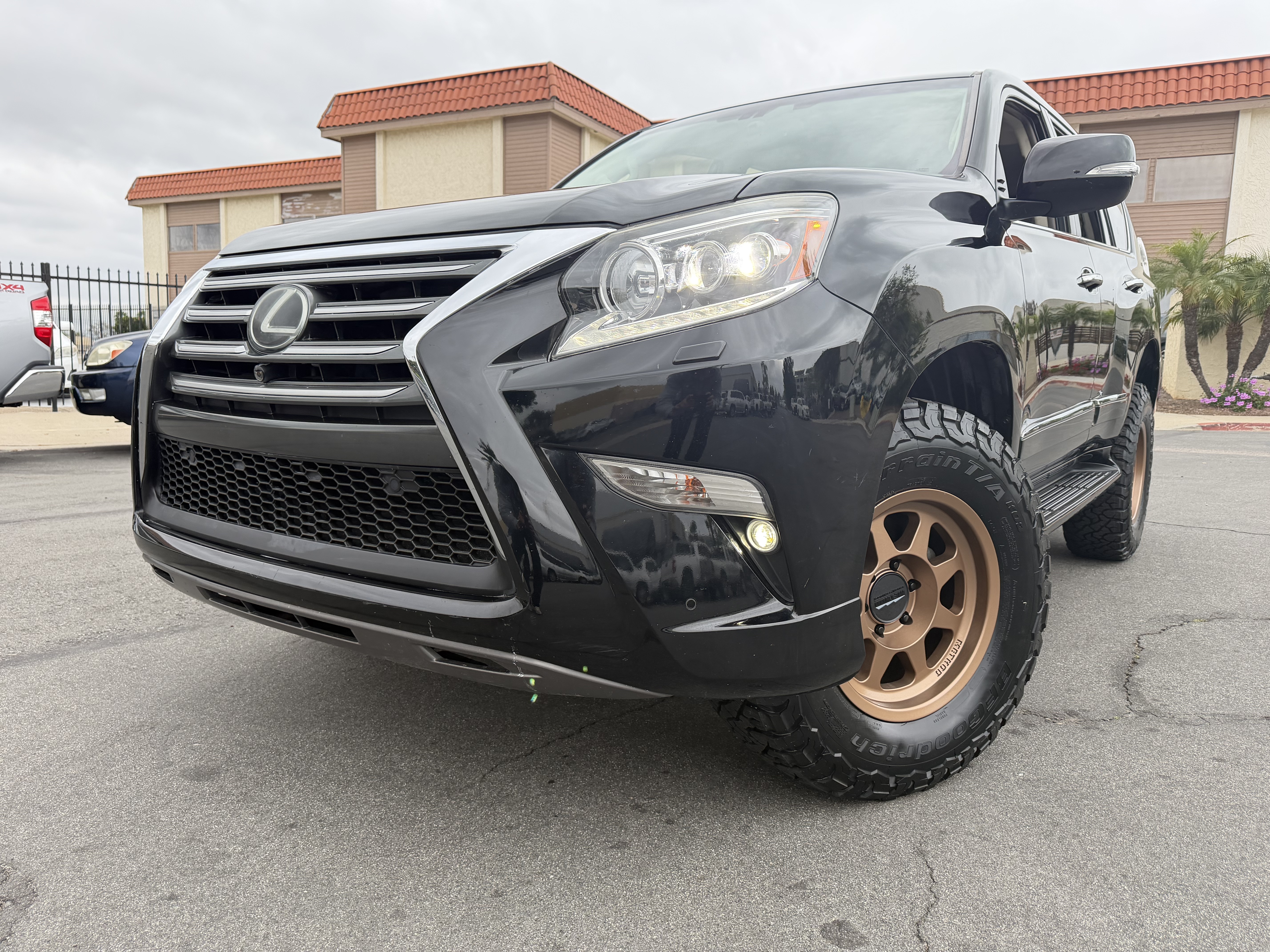 Used 2017 Lexus GX 460 Luxury AWD/4WD image 9