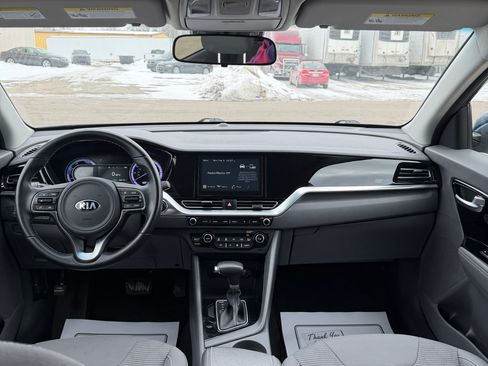Used 2020 Kia Niro EX image 13