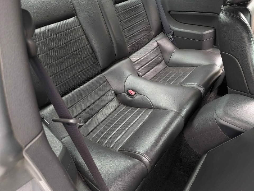 Used 2006 Ford Mustang GT Coupe RWD image 9