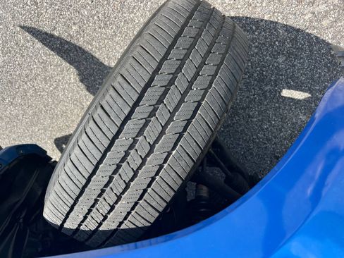 Used 2016 Toyota Tacoma Limited image 11