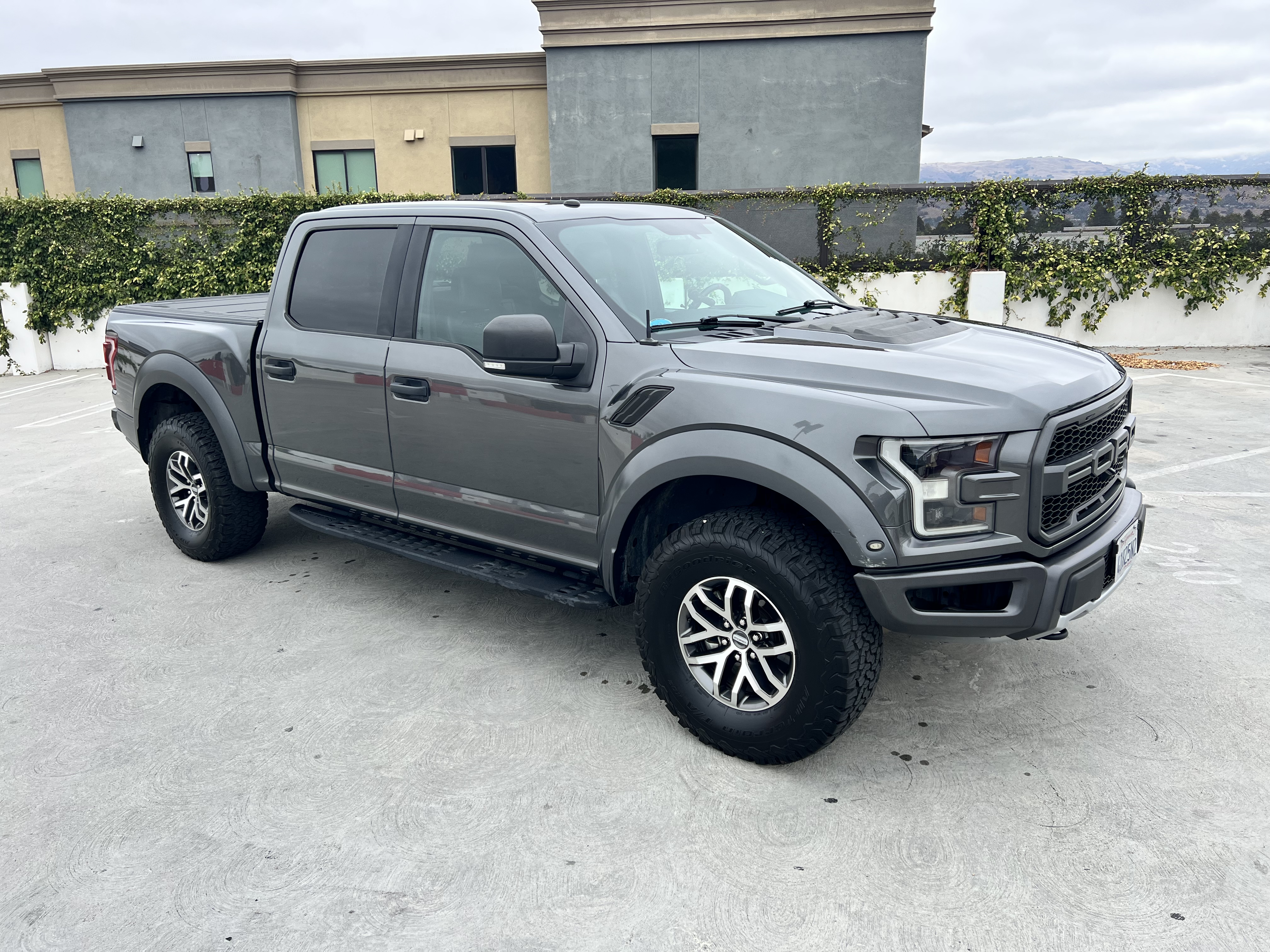 Used 2018 Ford F150 4x4 Crew Cab Raptor image 4