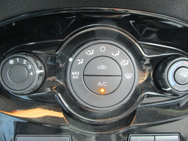 Used 2019 Ford Fiesta SE Sedan FWD image 43