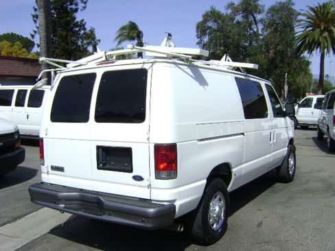 Used 2006 Ford E-350 and Econoline 350 image 7