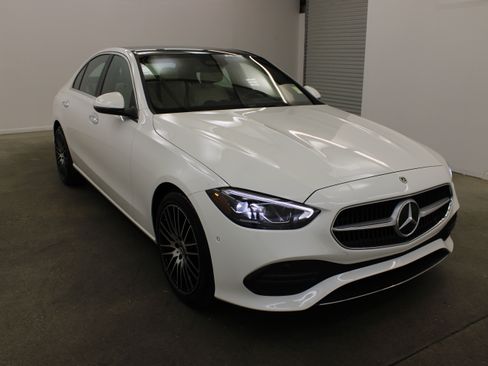 Used 2025 Mercedes-Benz C 300 image 6