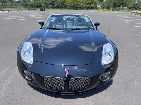 Used 2007 Pontiac Solstice GXP image 32