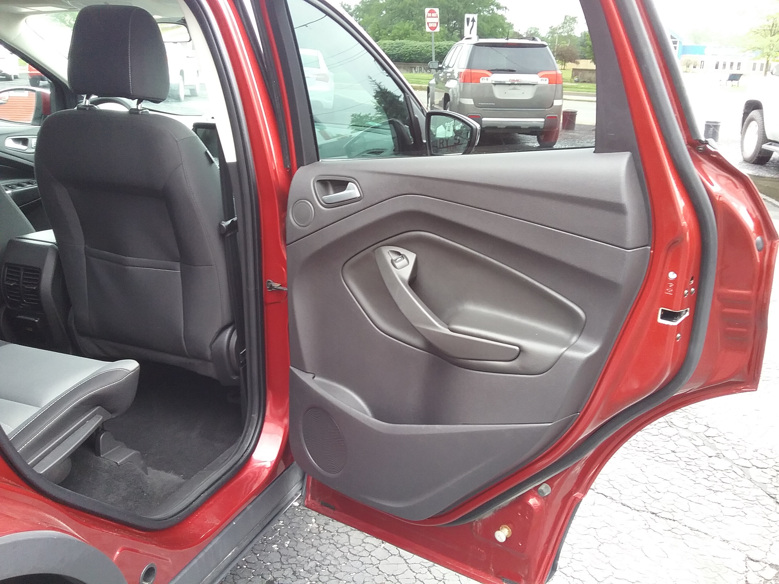 Used 2016 Ford Escape SE FWD image 37