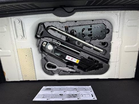 Used 2013 MINI Cooper image 6