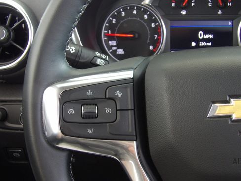 Used 2024 Chevrolet Blazer LT image 25