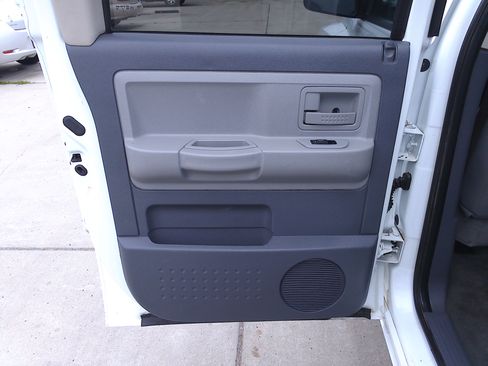 Used 2006 Dodge Dakota SLT image 10