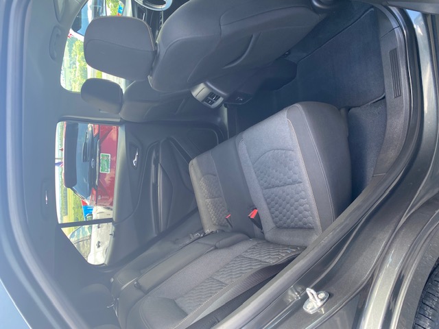 Used 2020 Chevrolet Equinox FWD LT w/ 1LT image 19