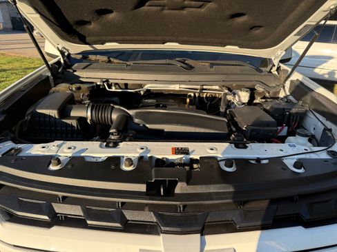 Used 2021 Chevrolet Colorado 2WD Extended Cab LT image 23
