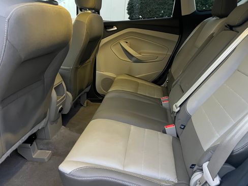 Used 2016 Ford Escape SE image 14