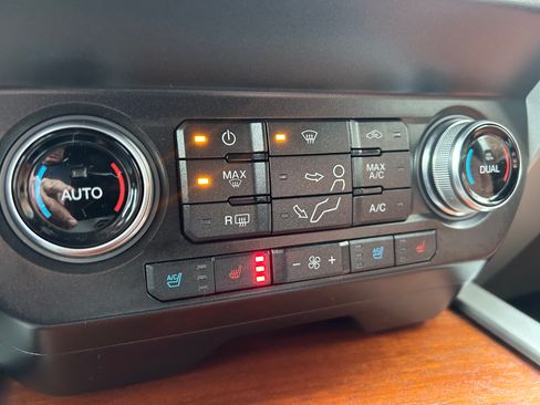 Used 2019 Ford F350 King Ranch image 18